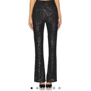 Citrine Sequin Pant in Black Onyx
Steve Madden
Medium